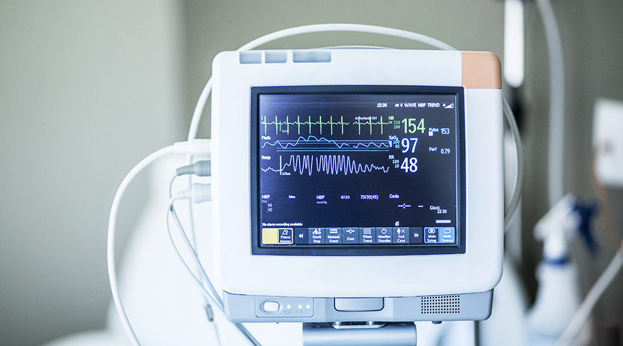 medical-monitor-900x500
